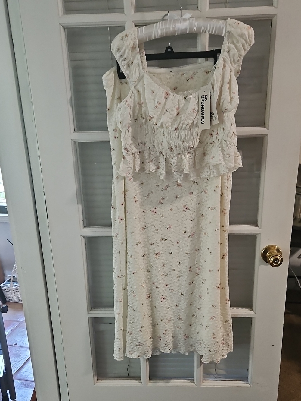 NWT No Boundaries Cream Floral 2 Pc Skirt Set